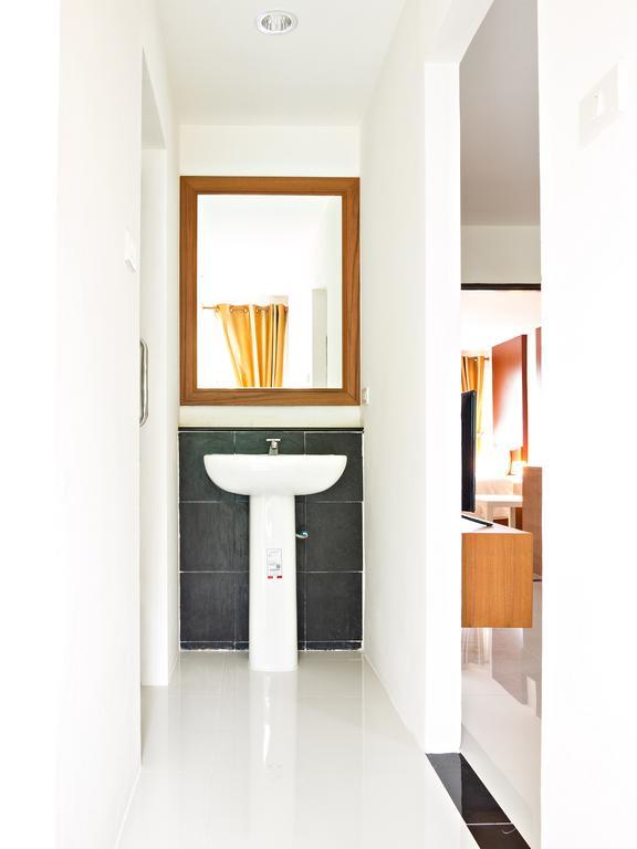 Nrv Place Apart Hotel Bangkok Room photo