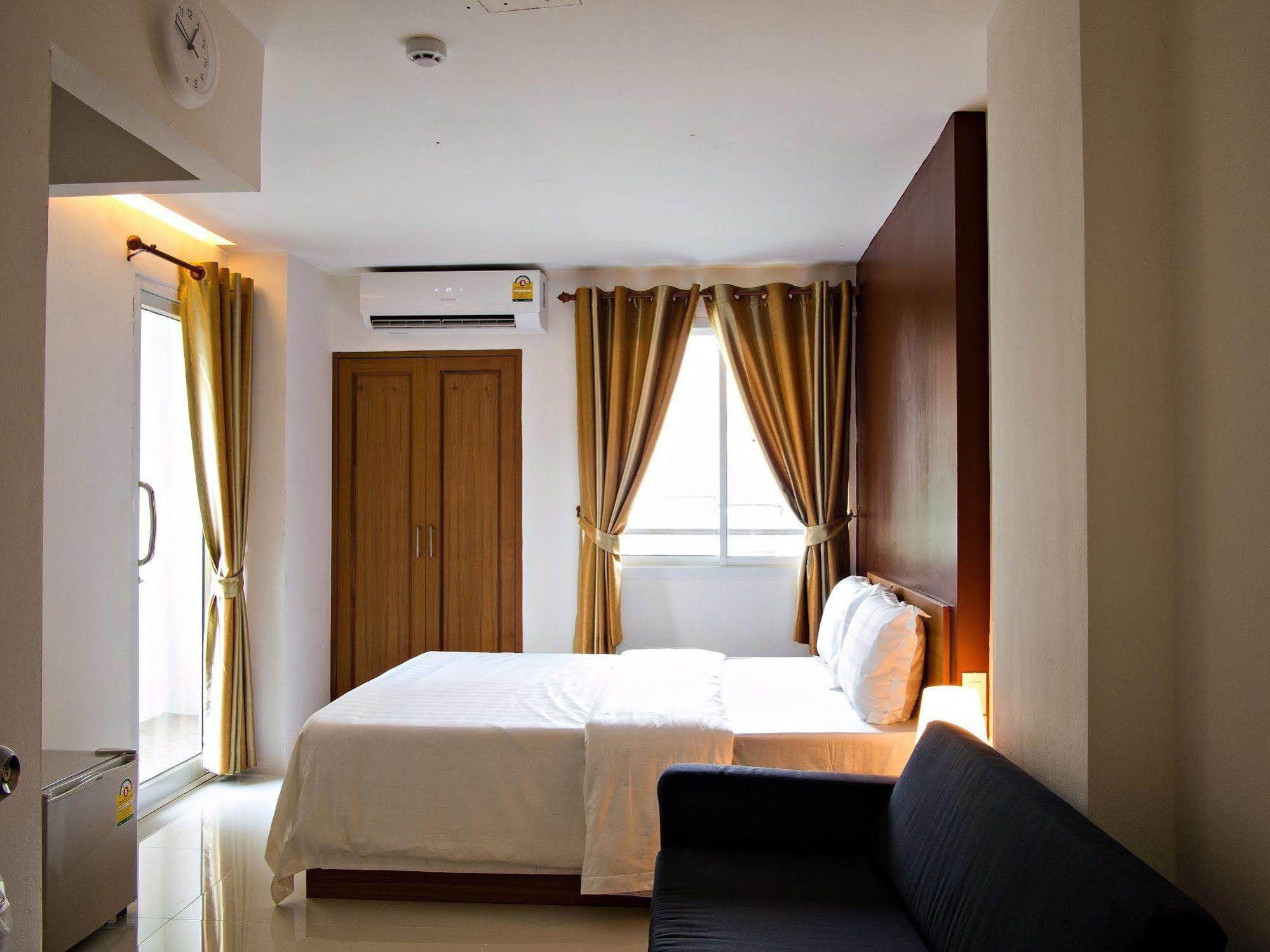 Nrv Place Apart Hotel Bangkok Exterior photo